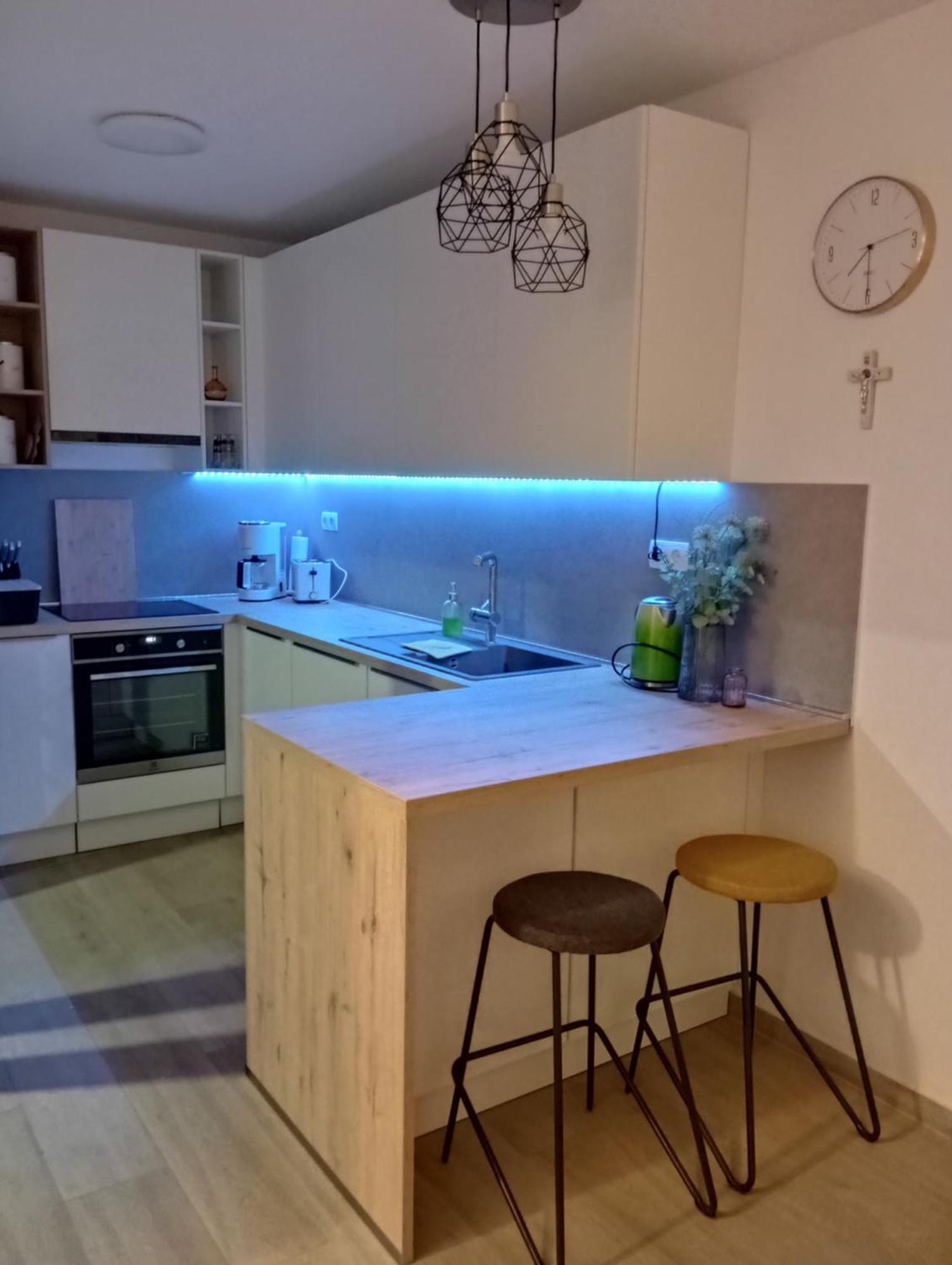 Ferienwohnung Rosa Mystica Trogir Exterior foto
